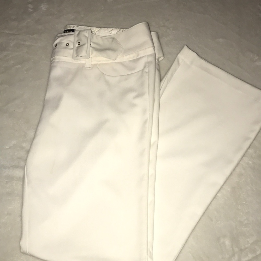 Woman’s Guess pants/slacks with belt Size 34
